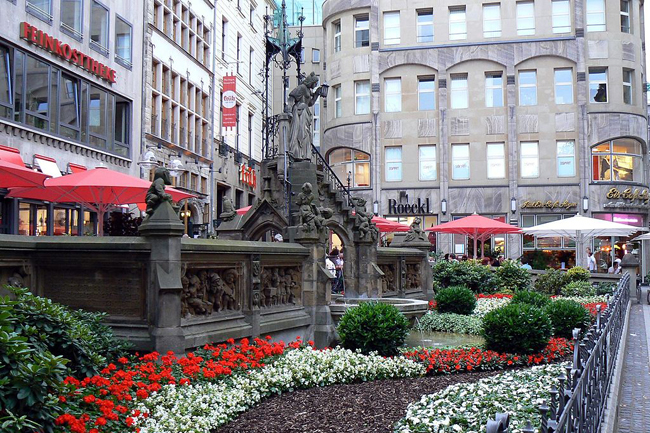Heinzelmaennchen Brunnen Koeln2007